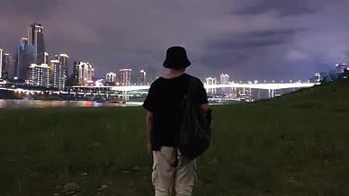 旅行拍摄草原洪崖洞大桥夜景视频视频的预览图
